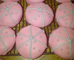 Pin Cushion Cupcakes